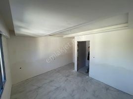 Şirinevler'de Sıfır 2+1kupon Daire