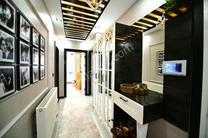 ♫melodi'den İkizçay'da Özel Mimari Tasarımlı Ön Köşe Konumda Ara Kat Ayrı Mutfaklı 2+1 Daire