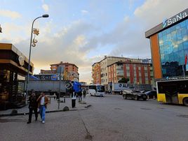 Atlas Avm Ve Metroya Komşu Devren Kiralık Büfe & Döner Dükkanı