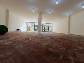 Sancaktepe'de Ruhsatlı İmarlı Kiralık 450 M² Müstakil İmalathane