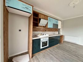 Yükselden Satılık Akçay Merkezde Bahçeli Full Ön Cephe Satılık 1+1 Daire