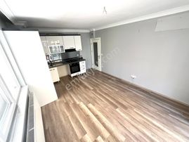 Yüksleden Akçayda Ön Cephe Yeni Binada Açık Mutfak 2+1 Daire