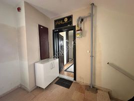 Dairemiz Eski Dış Hastanesi Hemen Üst Kısmında 3 Arakat Asansörlü