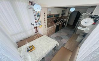 Yeşiltepe'de Manzaralı Kat Konumunda 3+1 Daire!