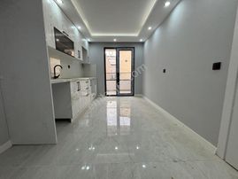 Darıca İstasyon Caddesinde 2+1 95m2 Geniş Asansörlü Arakat