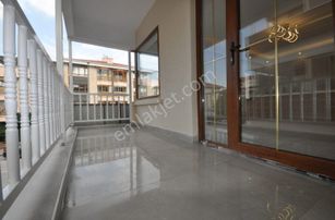 Atanora Vadi'den İlker Cad Üzeri Ön Cephe Lüks Yapılı 2 Banyolu 3+1