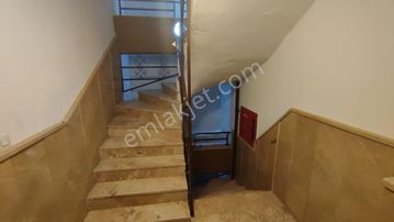 Atanora Vadi'den Trt Panora Yakını İskanlı Balkonlu Manzaralı Boş 2+1