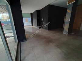 Akkonak Lozan Caddesinde 80m2 Net Kullanım Alanı + 80m2 Bahçe Kullanım Alanı Bulunan Kiralık Dükkan