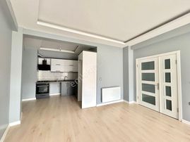 Yüksel'den Edremit'te Ön Cephe Ebeveyv Banyolu 2+1 Satılık Sıfır Daire