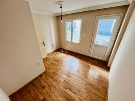 Yükselden Altınkumda Satılık 150 M2 Ara Kat Full Kredi Satılık 3+1 Daire