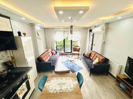 Yükselden Kadıköyde Fırsat! Ön Cephe Cam Balkonlu Şık 2+1 Daire*