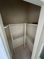 Karataş Mahallesinde Tramvaya Sıfır 3+1 Kiralık Ara Kat Daire