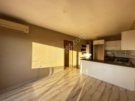 Kuşadası Marinaya Yürüme Mesafesinde Deniz Manzaralı 2+1