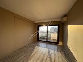 Kuşadası Marinaya Yürüme Mesafesinde Deniz Manzaralı 2+1