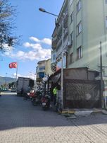 Altınova Merkezde Cadde Üzerinde Önü Açık Geniş Satılık 3+1