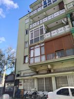 Altınova Merkezde Cadde Üzerinde Önü Açık Geniş Satılık 3+1