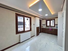 Lider Emlak'tan Güneşevlerde Kiralık 3+1 Daire