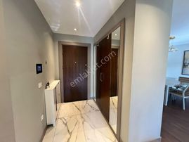 Gaziemir Aryom Koru'da Havuzlu Bahçeli 2+1 Daire