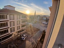 Altın Emlak'tan Hastane Civarında Kiralık 3+1 Daire