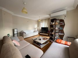 Bostancıda Minibüs Cad. Marmaray Ve Sahile Yakın 2+1 7o M² Net