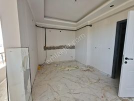 Evbul'dan Bitmeye Yakın Bayındırlıkta Satılık 2+0 Yüksek Giriş