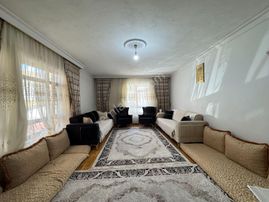 Pursaklar Mehmet Zengin Emlak'tan Abdurrahim Karakoç Ve Hakan Akbıyık Okul Yakını, Y.giriş 3+1