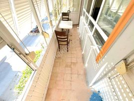 𝄞melodi'den Akçay'da Uygun Fiyata Çift Cephe Arakat Ayrı Mutfaklı Panjurlu 2+1 Daire