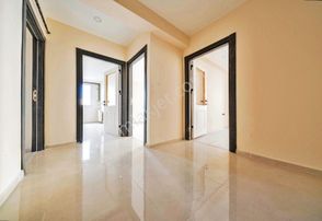 Weal World' Den Cadde Üstü, Köşe Cepheli, Arakat, Geniş Lüks, Sıfır ...