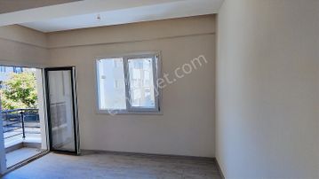 Rw Nefes'ten Burhaniye Merkezde Köşe Konumda Satılık 2+1 Daire