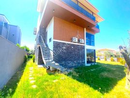 🟥🌹aktiften Deniz Kıyısında Rüzgar Sesi Eşliğinde Huzur Bulduğunuz Satılık 2+1 Daire✔✔🌹