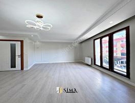 Cadde Üzeri Yeni Metro Projesine 7 Dk Ara Kat 2+1 Fırsat Daire !