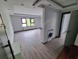 Gazi Üniv Karşısı Köşe Başı 2+1 Dubleks Asansörlü Çift Banyolu Yeni Bina