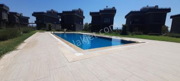Rw Nefes'ten; Denize Yakın Havuzlu Site İçinde Ultra Lüks Villa