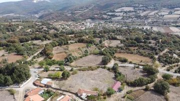 Balnovadan Balya Çakallarda Elektrik Su Aboneliği Olan Arsa Satı