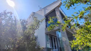 Rw Nefes'ten Pelitköy Sahilde 4+1 Deniz Manzaralı Tripleks