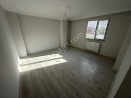 Çayırova İnönü Mah Satılık Sıfır Geniş 3+1 Arakat Daire