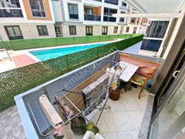 🌀yetki Gültaş Emlaktan Akçay Altınkumda Satılık 1+1 Yüzme Havuzlu Otoparklı Daire