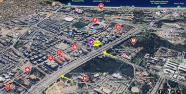 Araç Ve İnsan Trafiğinin En Yoğun Olduğu Bölgede Cafe&restorant