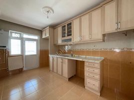 Ufuk Kılıç Emlak'tan Köşebaşı Y. Giriş 3+1 125m² Kredi Limitsiz Daire