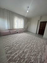 Emlakyap'tan Bağcılar Yüzyıl'da 130m2 Tadilatlı Satılık Daire