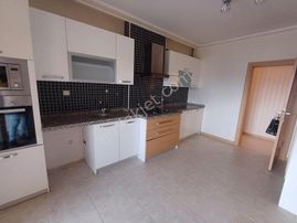 Emrah Çiftci'den Selçuklu Sancak Mah.novada Avm Yanı Ataşehir Sit.kiralık 4+1 Daire