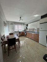 Bağcılar Ahmet Kaya Caddesin De Satılık 3+1 Orta Kat Daire..