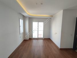 Barajyolunda Yeni Binada Kapalı Otoparklı 3+1 Doğalgazlı Lüks Daire