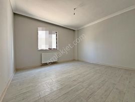 Yuvam'dan Sıfır Ultra Lüks Geniş Oturum Kiralık 3+1 Daire