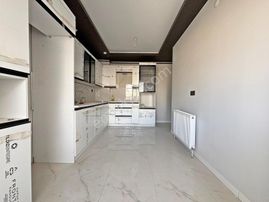 Yuvam'dan Sıfır Ultra Lüks Geniş Oturum Kiralık 3+1 Daire