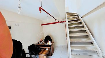 Haktanır Emlaktan Göbeklitepe İş Hanında Satılık Dükkan