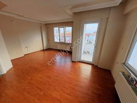 Karaca'dan Altınova Mah.ana Caddeye Yakın Geniş2+1 Kiralık Daire