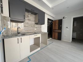 Karaca'dan Yüksek Tavanlı, Ferah 1+1 Satılık Daire