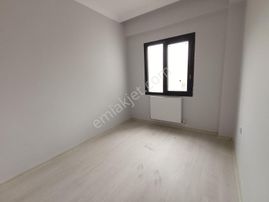 Karaca'dan Zafer Mah.de Havuzlu Sitede 3+1 Satılık Daire