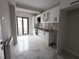 Karaca'dan Zafer Mah.de Havuzlu Sitede 3+1 Satılık Daire